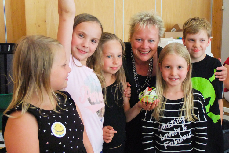 Öste lasten kanssa leirillä